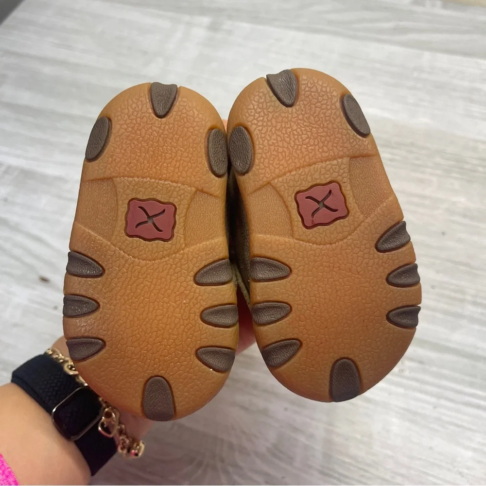 Twisted X Baby Infant Chukka Driving Leather Moc Toe Dusty Tan Shoes size 2